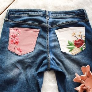 Hand painted Universal Thread MidRise skinny jeans